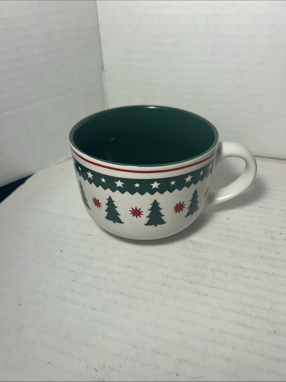 Holiday Evergreen Ceramic Mug with Green Interior